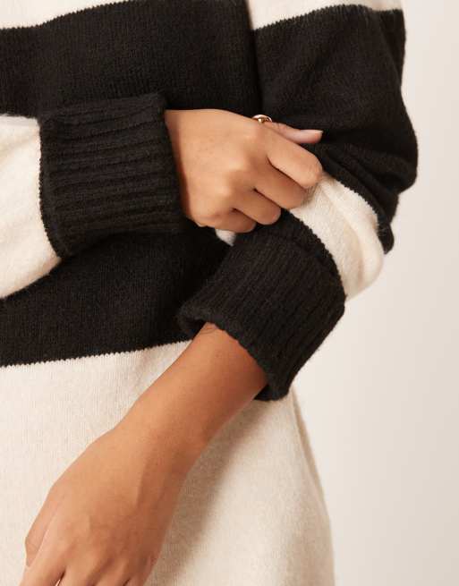 Vila Petite colour blocking knitted mini dress in black and cream    , 3 of 4