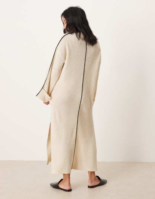VILA Petite - Gebreide hoogsluitende maxi-jurk in crème, 2 van 4
