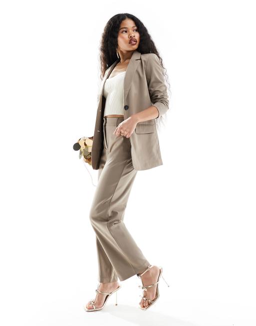 Loose fitting women's on sale blazer