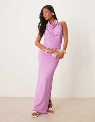 VILA Petite - Maxikleid in Lila mit Strukturdesign, Wasserfallausschnitt und Rückenausschnitt