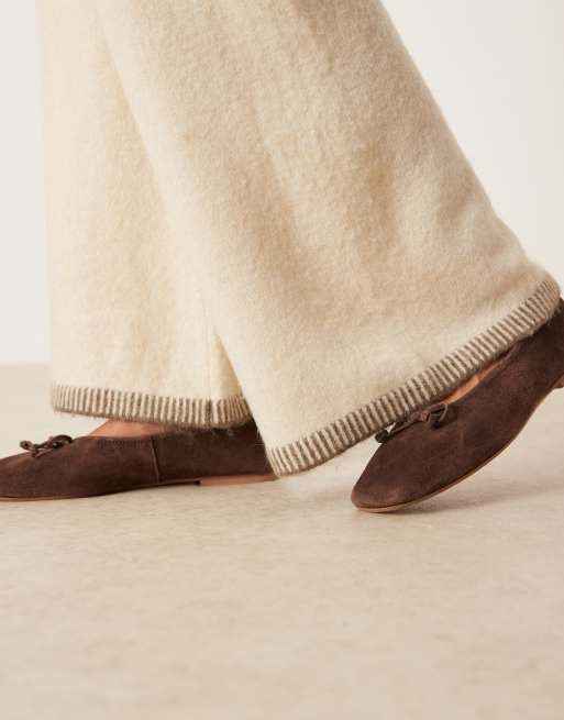 VILA Petite - Pantalon ample d'ensemble en maille à bords contrastants - Crème, 4 de 5