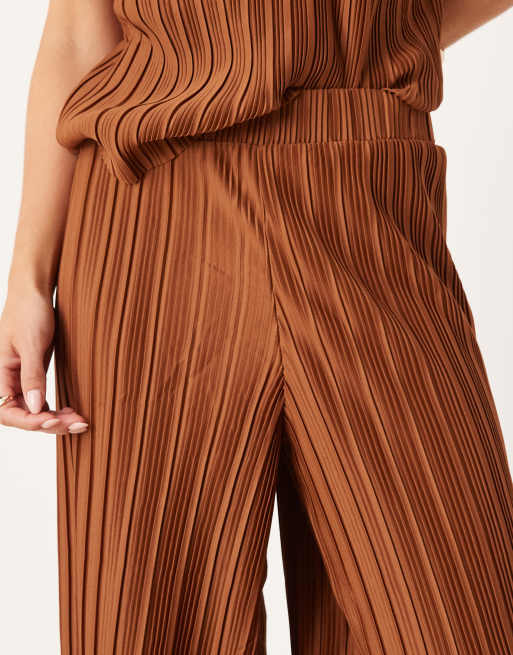 VILA Petite - Plissé broek met wijde pijpen in brons, deel van co-ord set, 2 van 5