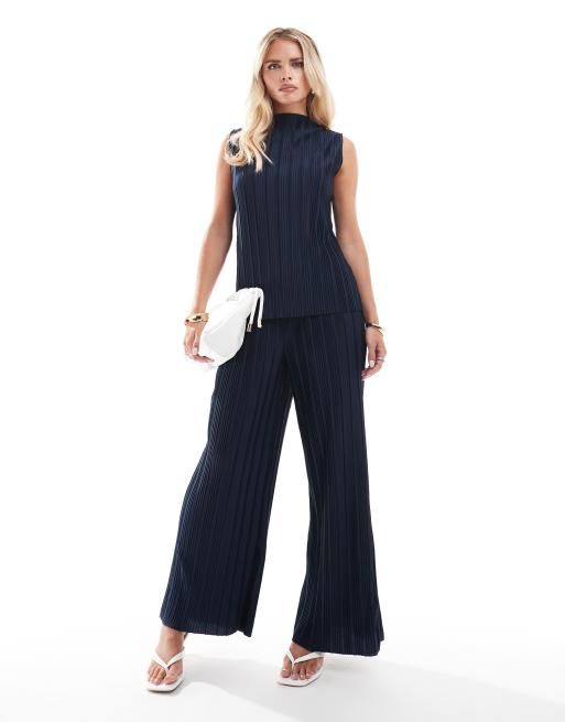 Vila Petite plisse sleeveless top in navy (part of a set), 3 of 4