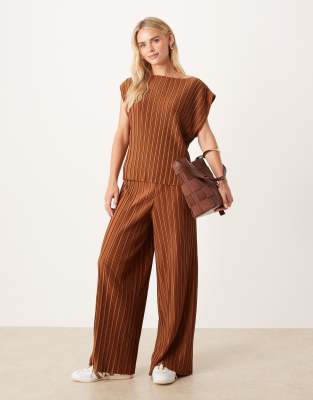 Vila Petite plisse top and wide leg pants set in bronze