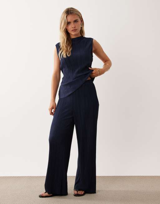 Vila Petite – Plissee-Hose in Marineblau mit weitem Schnitt, Kombiteil, 2 von 5