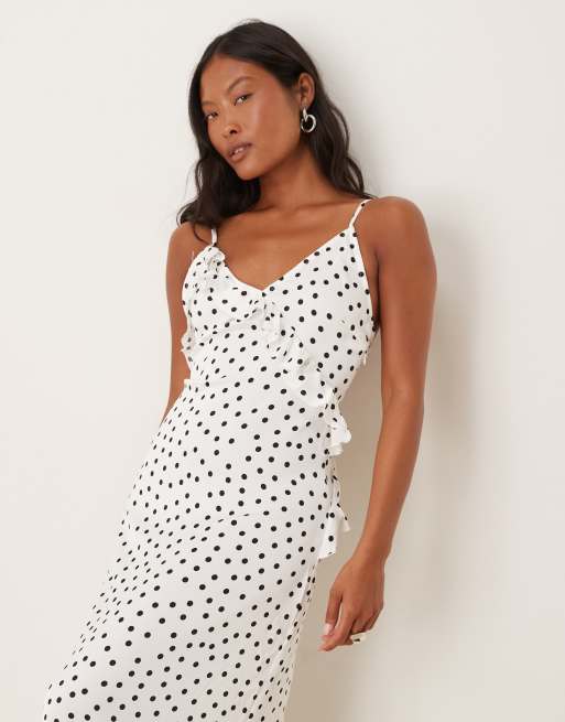 VILA Petite - Robe nuisette longue à pois avec corsage volanté - Noir et blanc, 2 de 4