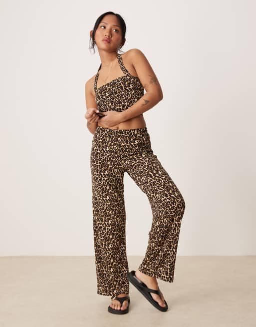 Vila Petite slinky jersey halter neck top in leopard print - part of a set, 2 of 4