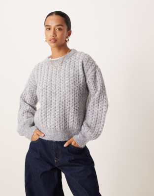 VILA Petite - Strickpullover in meliertem Mittelgrau mit diagonalem Muster