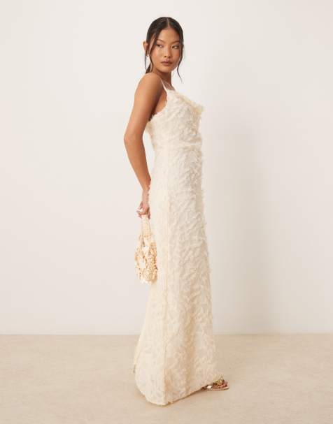 VILA Petite – Strukturiertes Maxi-Trägerkleid in Cremeweiß mit Wasserfallausschnitt - view 1