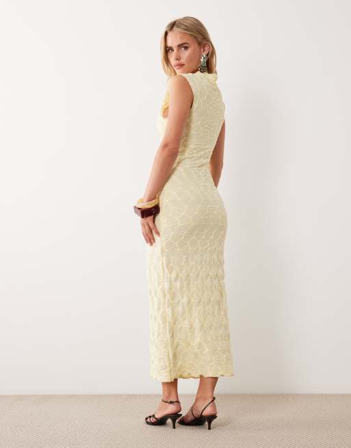 VILA Petite textured jersey maxi dress in pastel yellow, 3 of 4