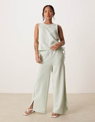Vila Petite Textured Stripe Wide Leg Pants