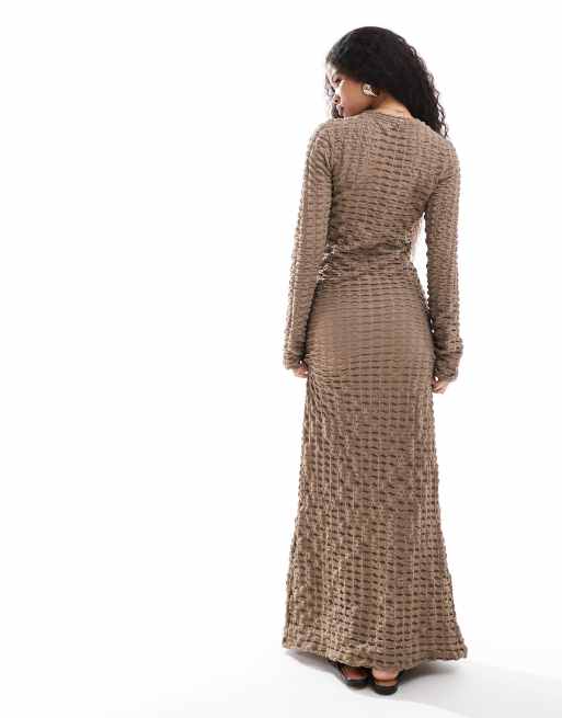 Vila Petite waffle textured long sleeved maxi dress in taupe, 4 of 4