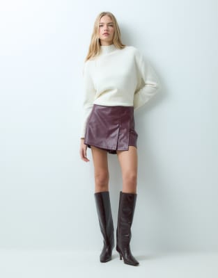 Vila Pleat Front Leather-look Mini Skort In Red