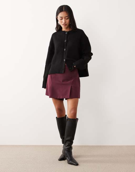 VILA pleat front mini skort in burgundy, 2 of 5