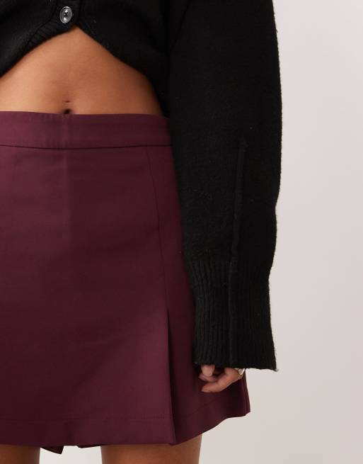 VILA pleat front mini skort in burgundy, 4 of 5