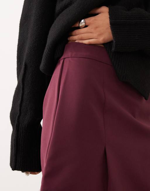 VILA pleat front mini skort in burgundy, 5 of 5