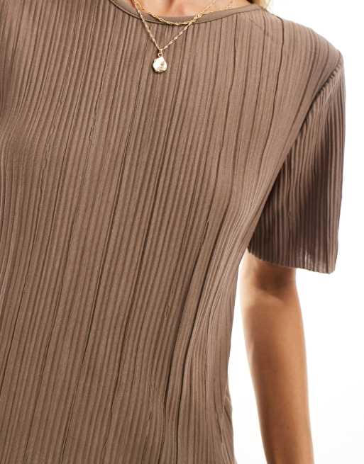 Vila - Plissé T-shirt in bruin, deel van co-ord set, 3 van 4