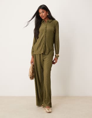 plisse wide leg pants in dark olive - part of a set-Green