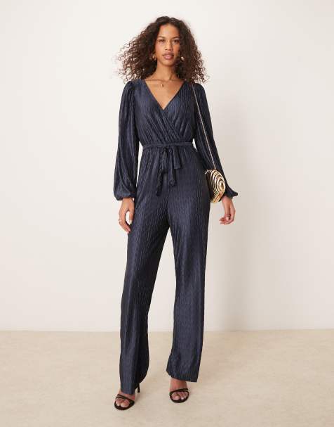 VILA – Plissee-Jumpsuit in Marineblau mit gewickelter Vorderseite - view 1