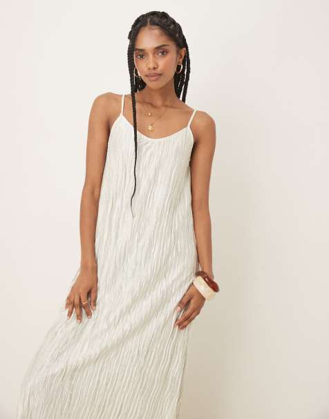 VILA – Plissiertes Maxi-Trägerkleid in blassem Silt-Grün mit Batikoptik - view 1
