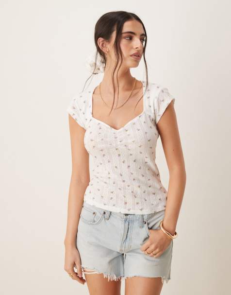 Vila pointelle sweetheart neckline t-shirt in pink ditsy floral - view 1