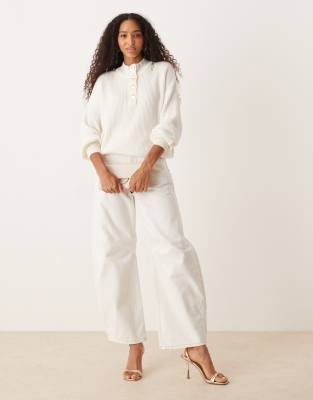 Vila Premium Ribbed Knit Sweater With Hammered Gold Buttons In Neutral