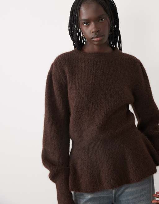 Vila pull en maille côtelée à basque couleur marron chocolat, 2 de 4