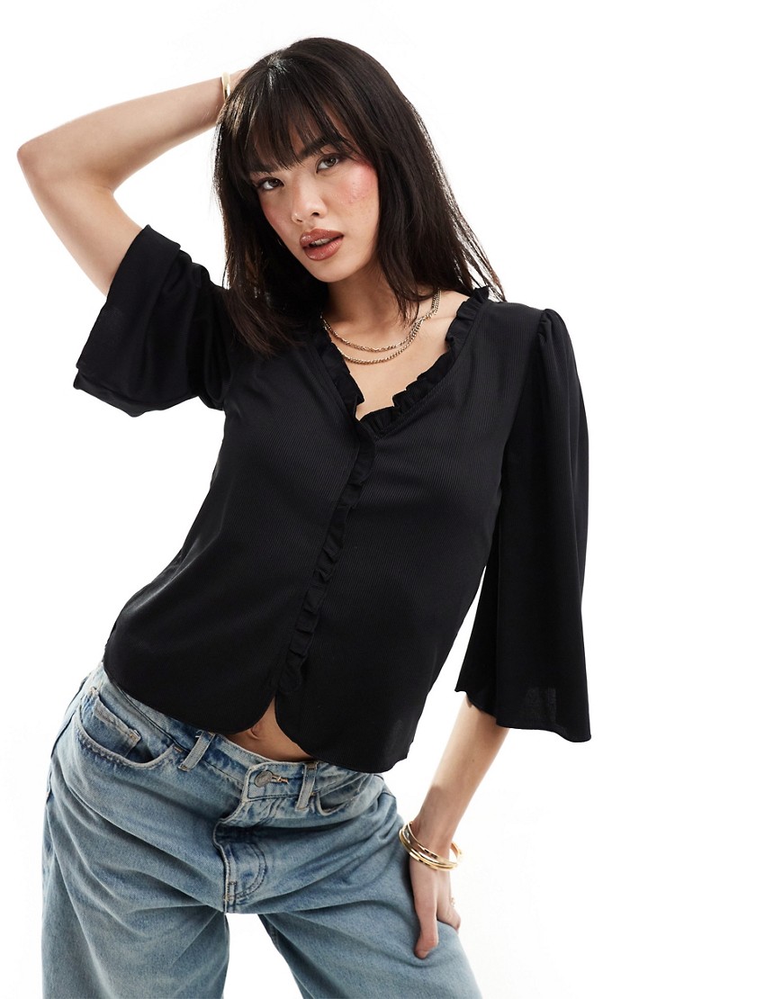 Vila ribbed t-shirt with bell sleeve in black-White
