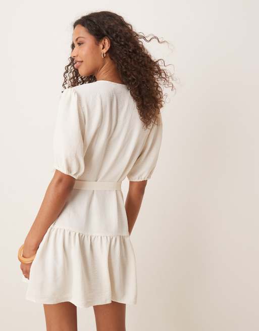 VILA - Robe courte nouée à la taille avec manches courtes - Crème, 3 de 4