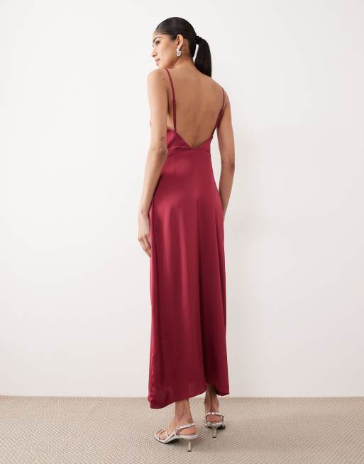 VILA - Robe longue à fines bretelles et col bénitier en satin - Bordeaux, 2 de 4