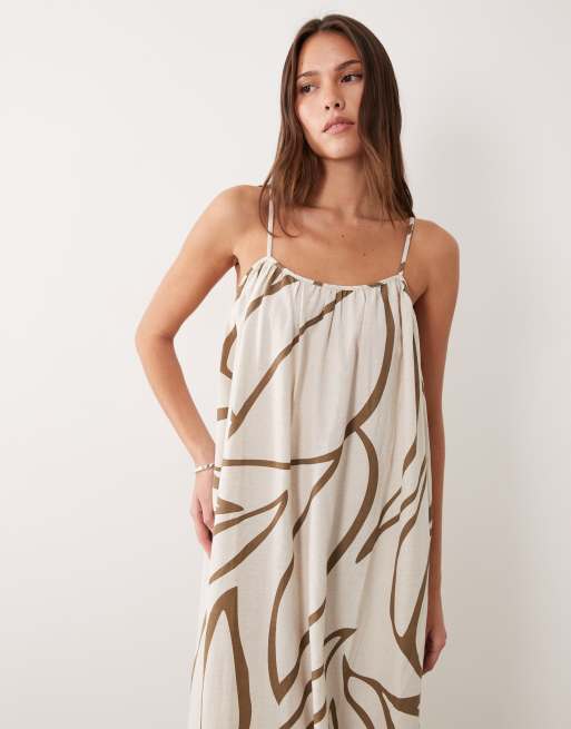 VILA - Robe longue aspect lin à imprimé fleurs avec bretelles - Marron, 2 de 4