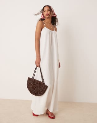 Vila - Robe nuisette caraco longue en coton froissé - Blanc | ASOS
