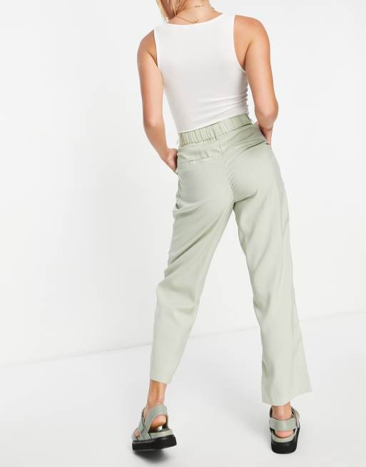 Vila – Salviagröna, avsmalnande byxor med hög midja, 2 av 4