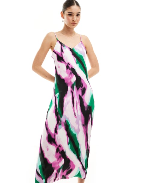 Vila - Satijnen maxi jurk met cami-bandjes in paarse en groene zebraprint - view 1