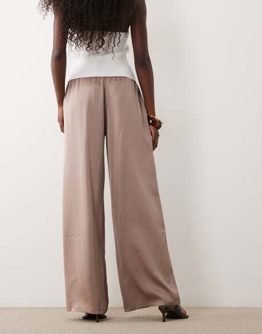 Vila Satin-Hose mit Bindegürtel und weitem Bein in Moonlight, 3 von 5