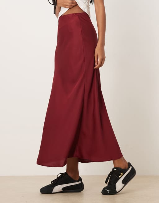 Vila satin maxi skirt in cabernet red, 3 of 5