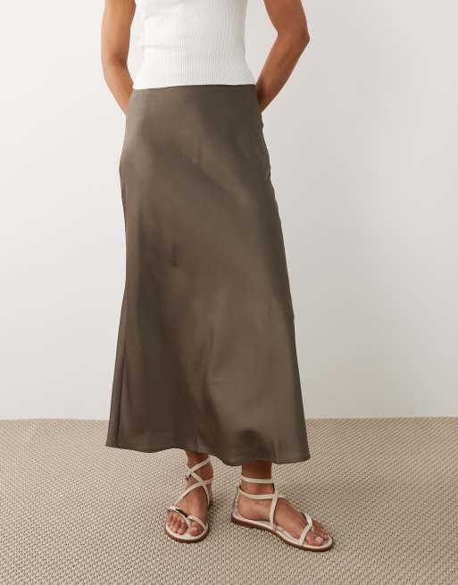 VILA satin maxi skirt in falcon, 2 of 5