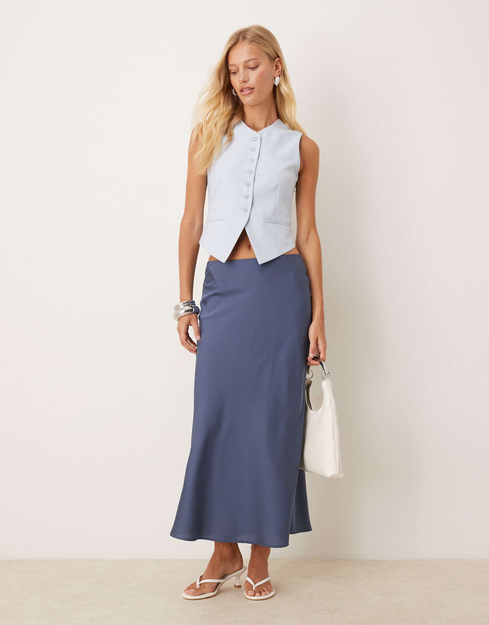 vila satin maxi skirt in mid blue
