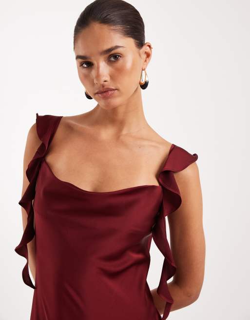 VILA – Satin-Maxikleid in Cabernet-Rot mit Wasserfallausschnitt und drapierten Trägern mit Rüschen, 3 von 4