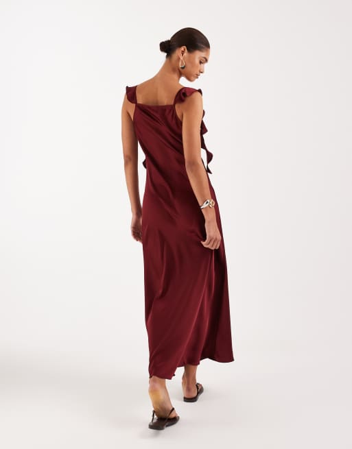 VILA – Satin-Maxikleid in Cabernet-Rot mit Wasserfallausschnitt und drapierten Trägern mit Rüschen, 4 von 4