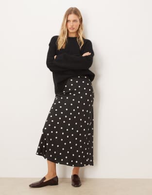 VILA - Satin-Maxirock in Schwarz mit weißen Polka Dots