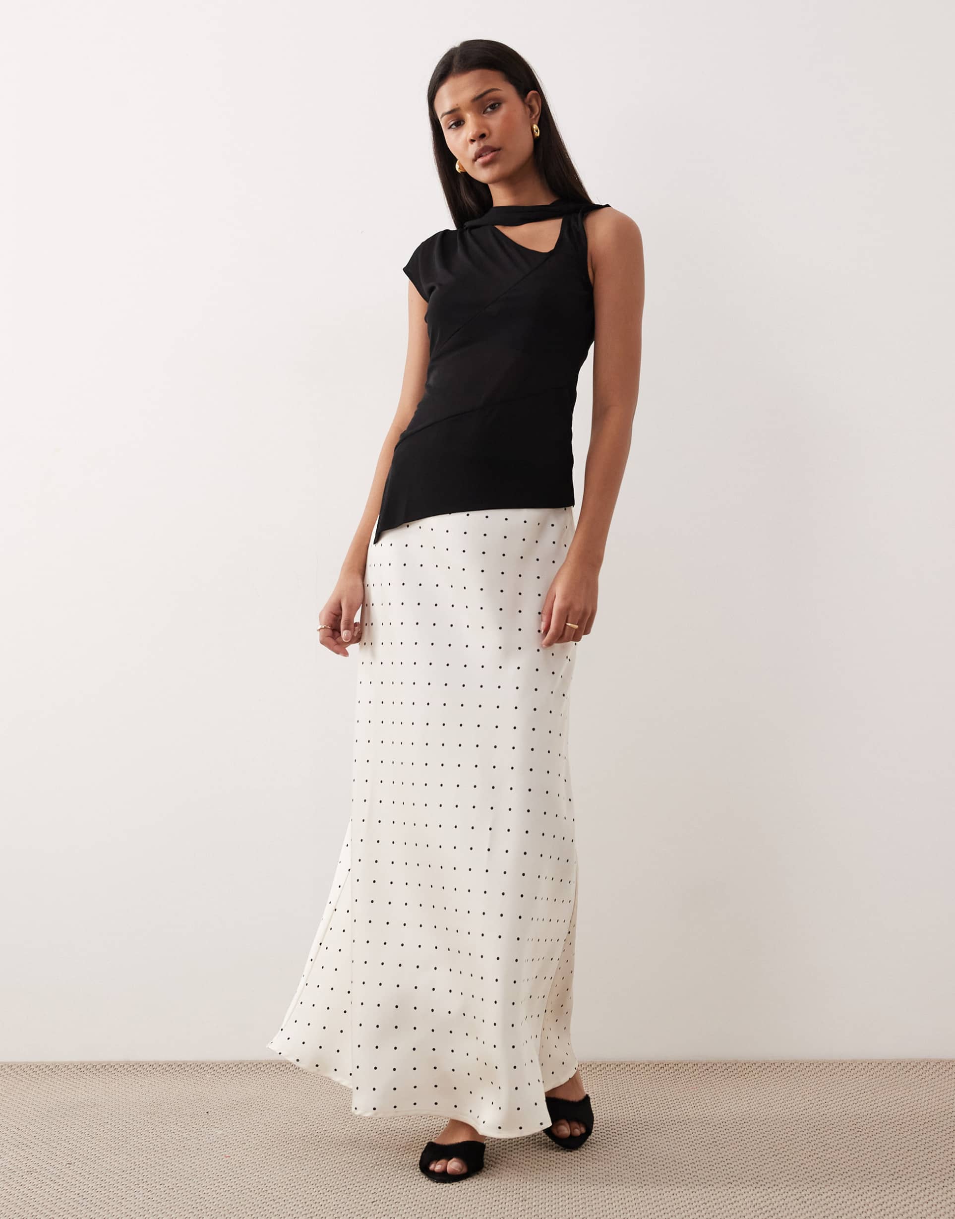 vila satin polka dot midi skirt in white and black
