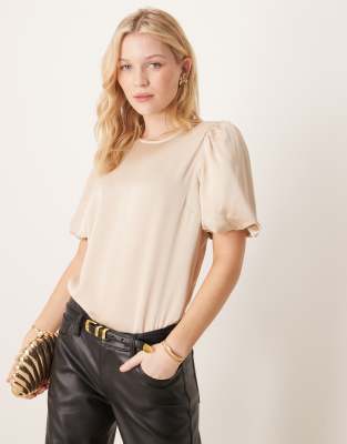 satin short sleeve top in beige-Neutral