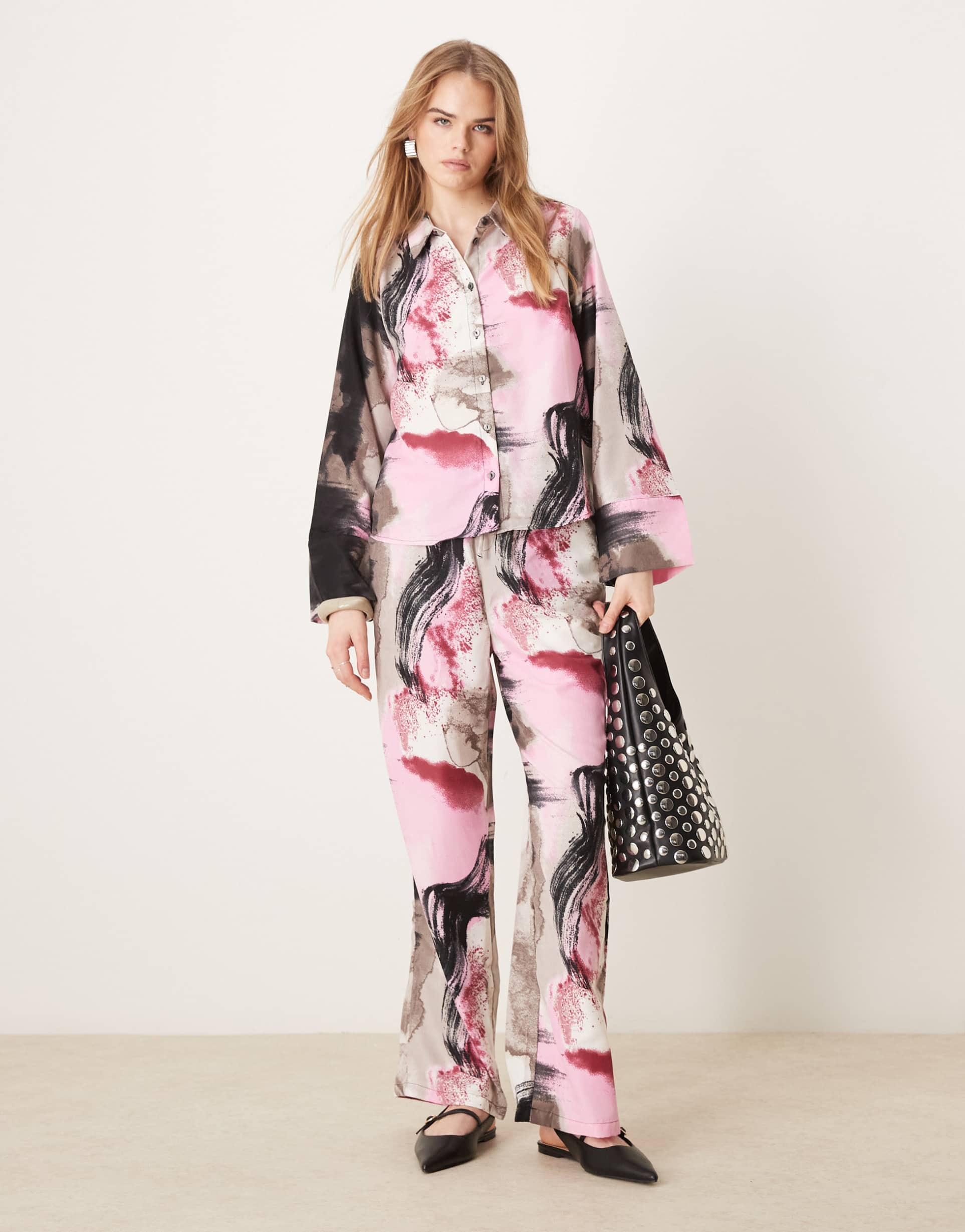 vila satin wide leg pants in pink abstract print - part of a set