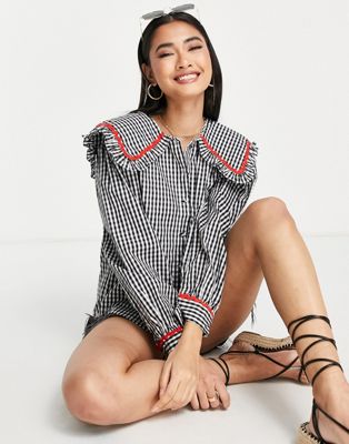 Vila shirt with oversized collar and red tipping in mono check
