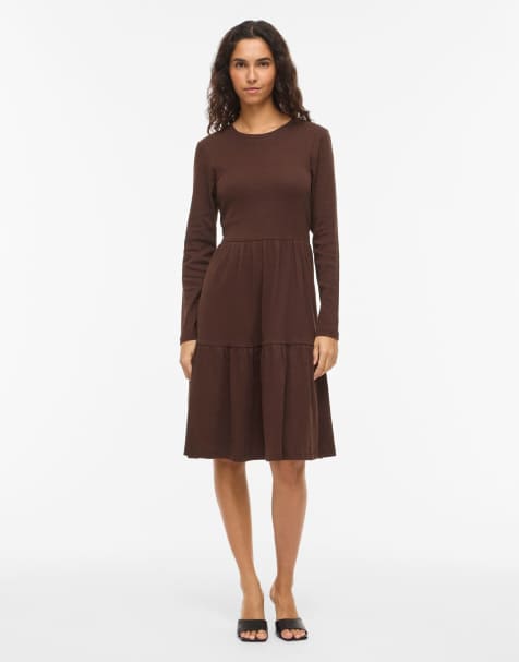 Vila SLEEVED VIHOLLIE ribbed crew neck long sleeve medium midi dress in brown