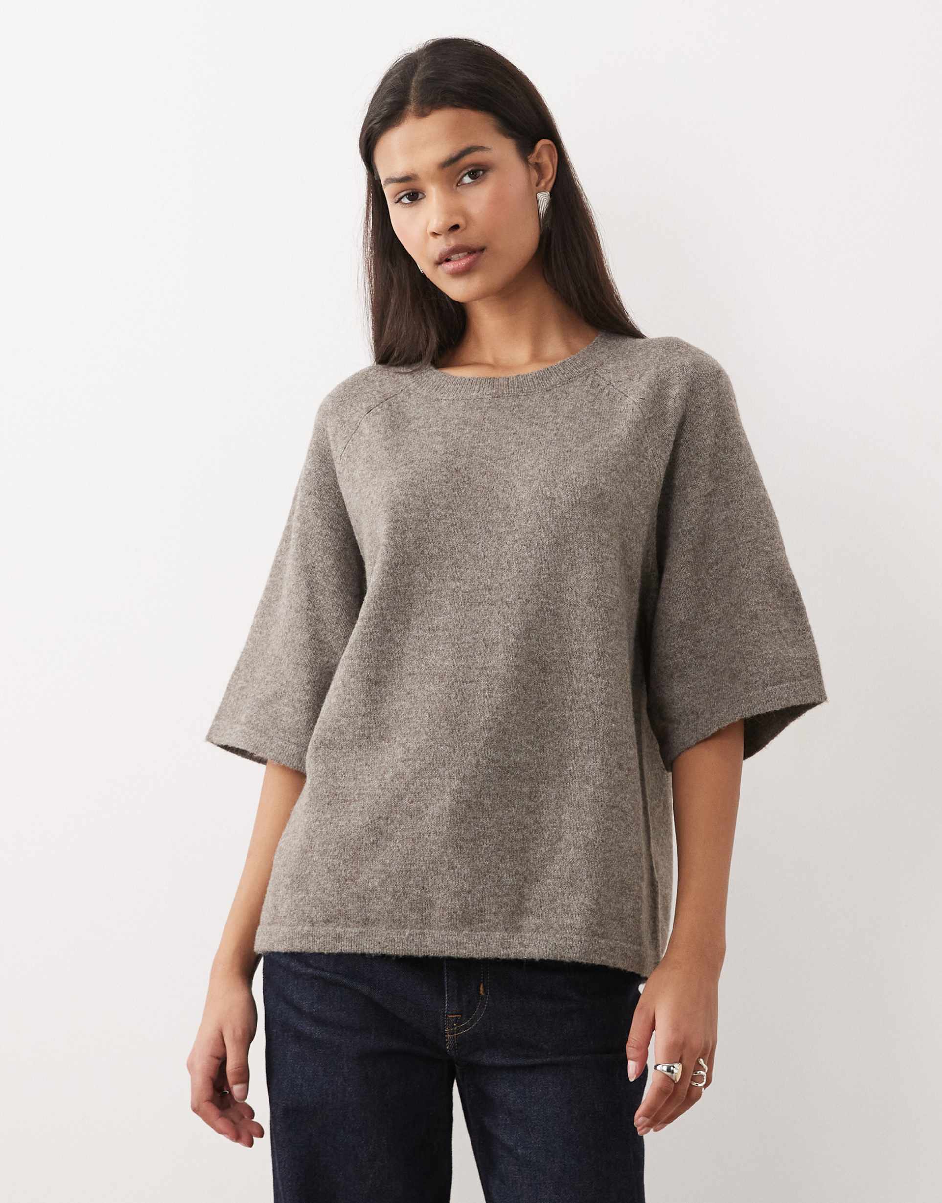vila short sleeve boxy soft knit t-shirt in heathered brown