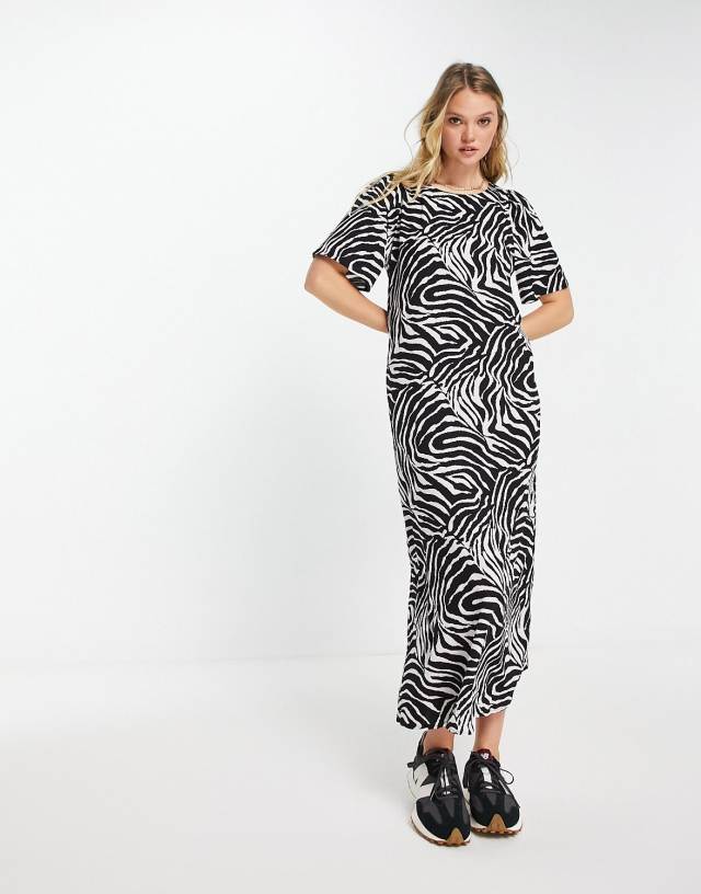 Vila short sleeve midi dress in zebra print