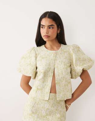 Vila Short Sleeve Tapestry Floral Jacquard Top In White