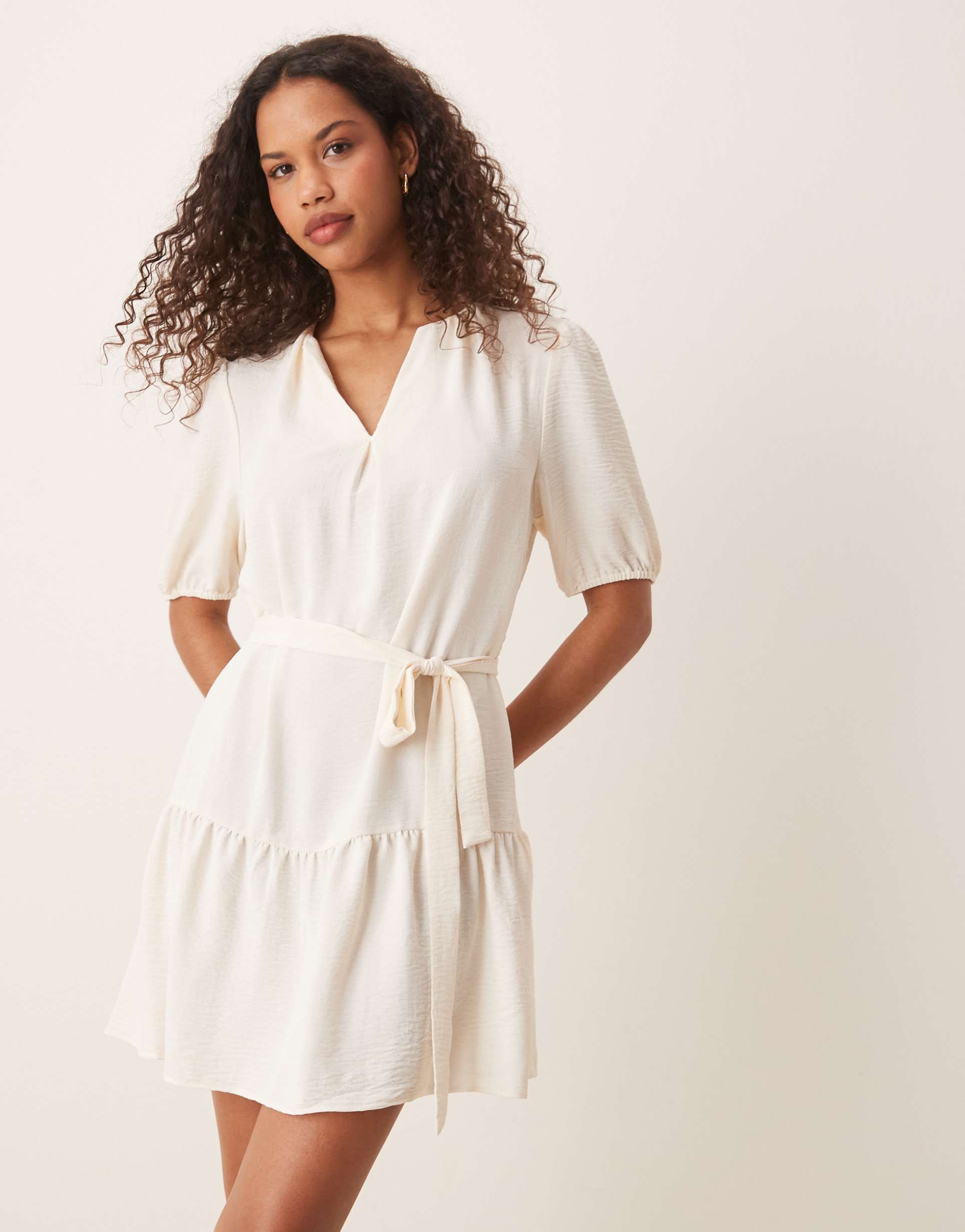 vila short sleeve tie waist mini dress in cream